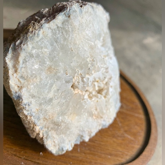 1 1/2 lb THUNDER EGG/GEODE Rock - Picture 3 of 8